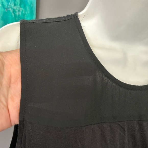 J CREW Top Womens‎ Small Black Sleeveless Tank Fringe Hem Zip Back Ponte Stretch - Picture 4 of 13